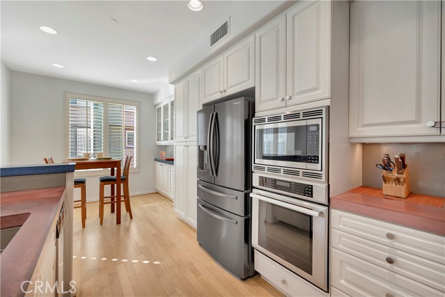 Detail Gallery Image 27 of 48 For 19328 Surfwave Dr, Huntington Beach,  CA 92648 - 3 Beds | 2/1 Baths