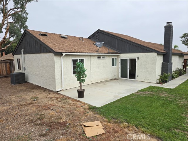 5912 Santa Ana Avenue, Riverside CA: https://media.crmls.org/medias/9eb692be-d9a5-447f-a56e-9c69dc9d196b.jpg