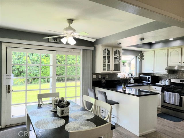 Detail Gallery Image 13 of 42 For 17027 Simonds St, Granada Hills,  CA 91344 - 4 Beds | 3 Baths