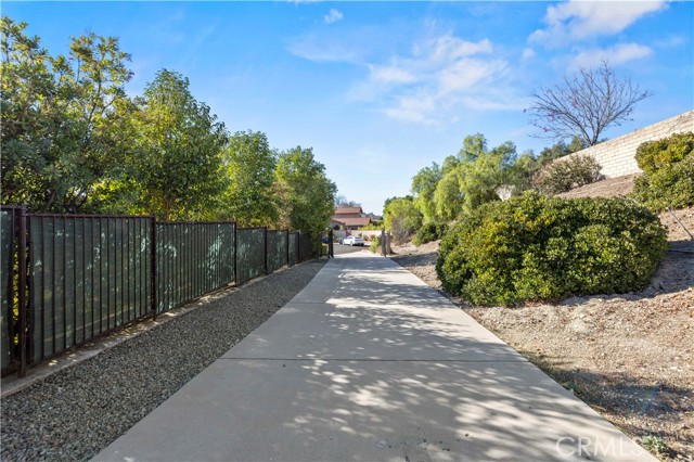 Detail Gallery Image 5 of 60 For 2515 Northpark St, Thousand Oaks,  CA 91362 - 4 Beds | 2/1 Baths