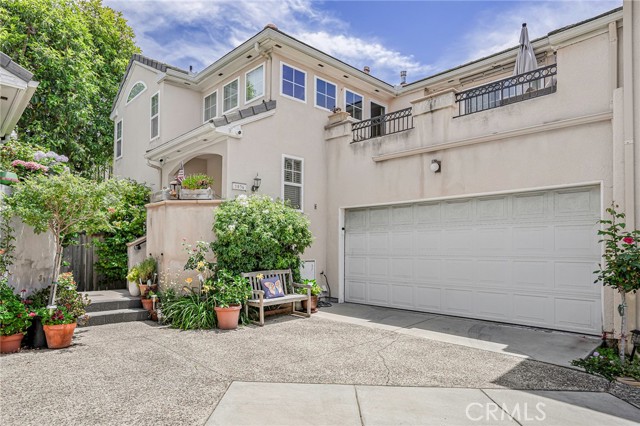1034 Isabella Avenue, Coronado CA: https://media.crmls.org/medias/9eb8280b-0590-4a79-b1ba-b7ca48512dfa.jpg