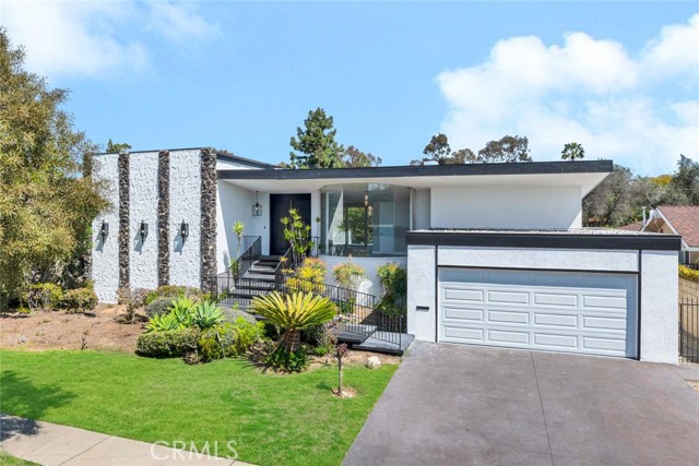 Front Image Thumbnail for CRPW25278436