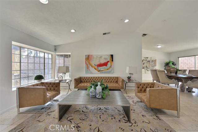 Detail Gallery Image 17 of 27 For 25252 Delphinium Ave, Moreno Valley,  CA 92553 - 4 Beds | 2 Baths