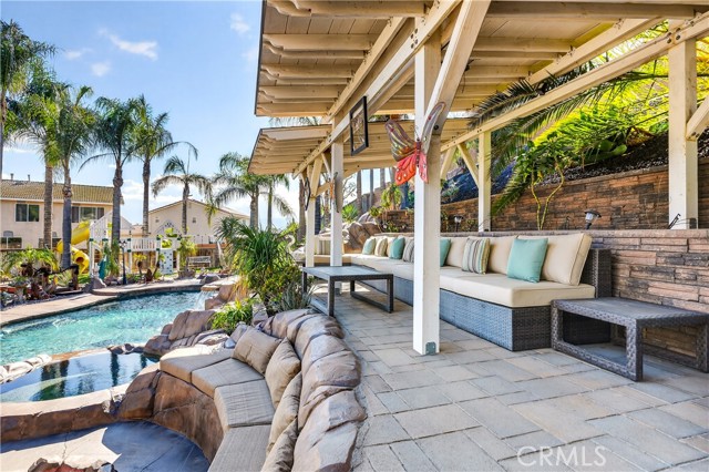 Image 8 of 74 For 12377 Columbia Lane