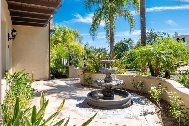 24816 Los Altos Drive, Valencia CA: https://media.crmls.org/medias/9eba00b8-9f1d-4942-ba93-5868fc7fc33b.jpg