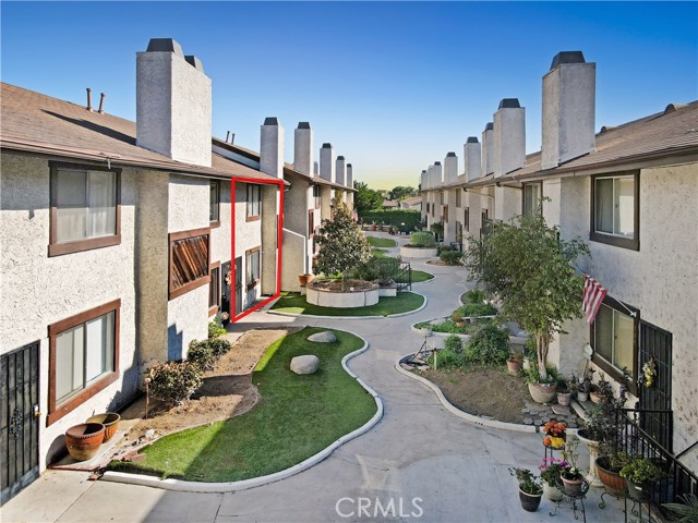 Detail Gallery Image 8 of 37 For 16126 Cornuta Ave #111,  Bellflower,  CA 90706 - 3 Beds | 2 Baths