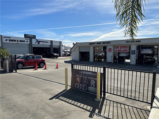 420 E Whittier Boulevard, La Habra, California 90631, ,Commercial Lease,For Rent,420 E Whittier Boulevard,CRPW25040575