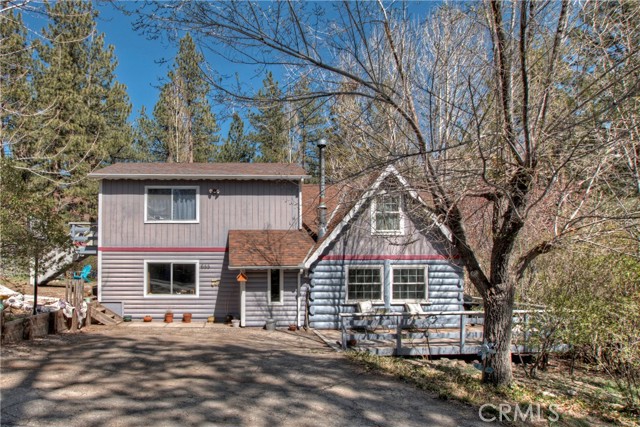 Detail Gallery Image 5 of 35 For 655 Silver Tip Dr, Big Bear Lake,  CA 92315 - 4 Beds | 2 Baths