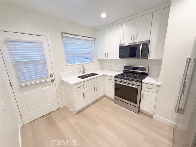 827 North Adams Street, 829 photo 6
