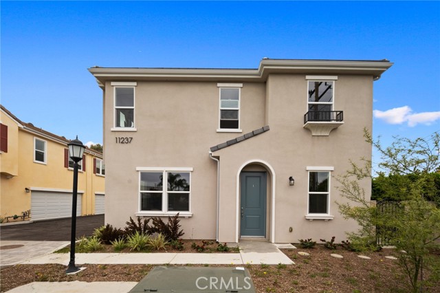 Detail Gallery Image 1 of 25 For 11237 Gladhill Rd #10,  Whittier,  CA 90604 - 3 Beds | 2/1 Baths