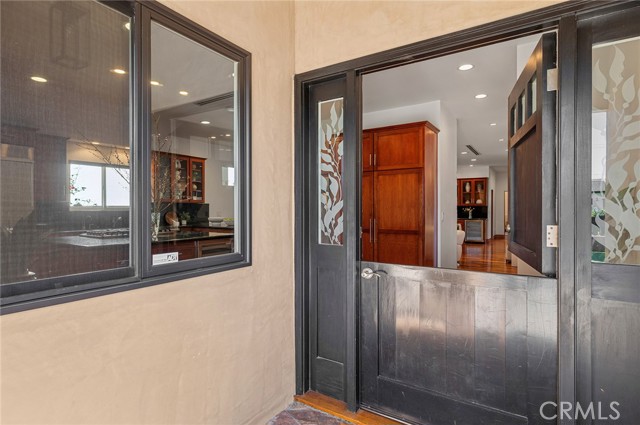 Detail Gallery Image 5 of 35 For 450 Cabrillo, Costa Mesa,  CA 92627 - 4 Beds | 3/1 Baths