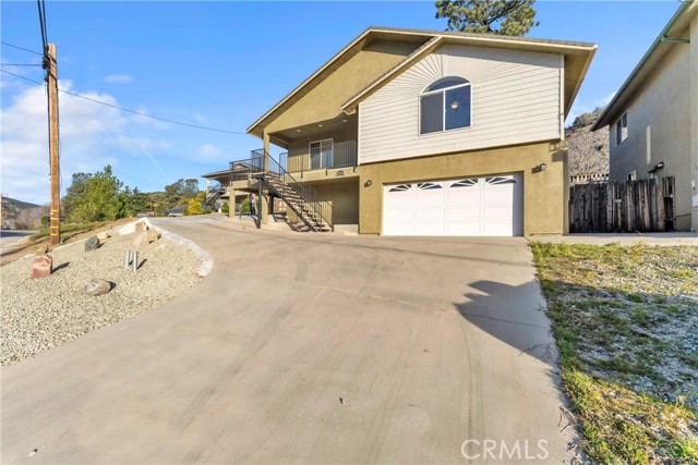 Detail Gallery Image 2 of 29 For 17819 Elizabeth Lake, Lake Hughes,  CA 93532 - 3 Beds | 2 Baths