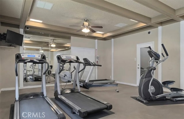 4901 Green River, Corona CA: https://media.crmls.org/medias/9ebc9dee-1954-4734-b8df-48097d9e4801.jpg