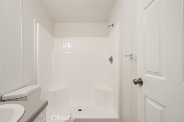 Detail Gallery Image 8 of 37 For 8250 Lankershim Blvd #33,  North Hollywood,  CA 91605 - 3 Beds | 2 Baths