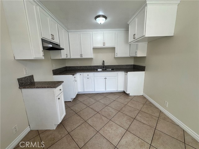 10516 S Clovis Avenue, Los Angeles CA: https://media.crmls.org/medias/9ebd51fd-d6ad-4834-bd78-934936788e12.jpg