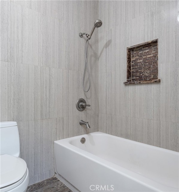 Detail Gallery Image 18 of 33 For 9781 La Esperanza, Fountain Valley,  CA 92708 - 4 Beds | 2 Baths