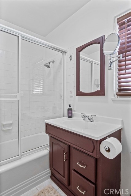 Detail Gallery Image 17 of 38 For 15103 Hartsook St, Sherman Oaks,  CA 91403 - 3 Beds | 2 Baths