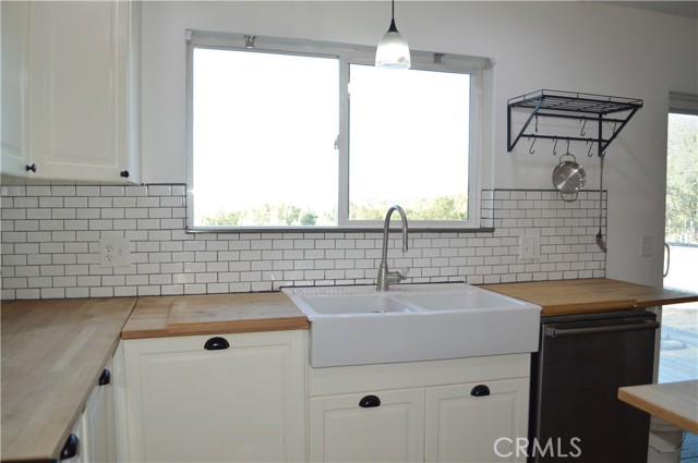 6765 S State Highway 29, Kelseyville CA: https://media.crmls.org/medias/9ebe3d3e-ca8b-49b6-b83f-02cdf898e9a5.jpg