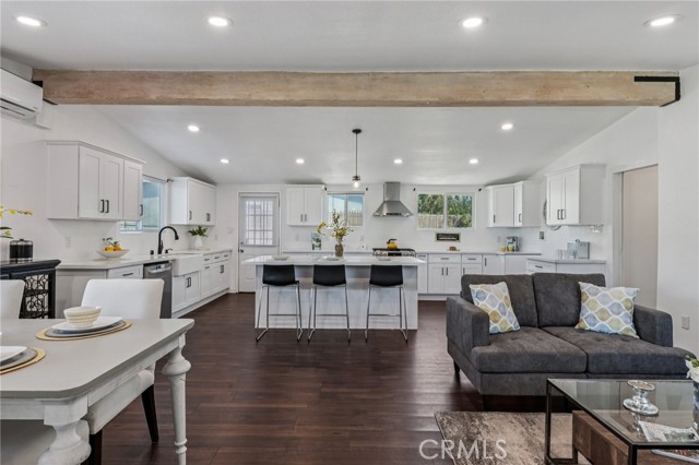 Detail Gallery Image 5 of 33 For 456 N Begonia Ave, Ontario,  CA 91762 - 3 Beds | 2 Baths