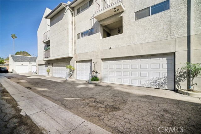 Detail Gallery Image 26 of 36 For 20155 Keswick St #112,  Winnetka,  CA 91306 - 2 Beds | 2/1 Baths