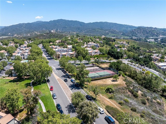 Detail Gallery Image 29 of 34 For 24450 Leonard Tree Ln #202,  Newhall,  CA 91321 - 2 Beds | 2 Baths