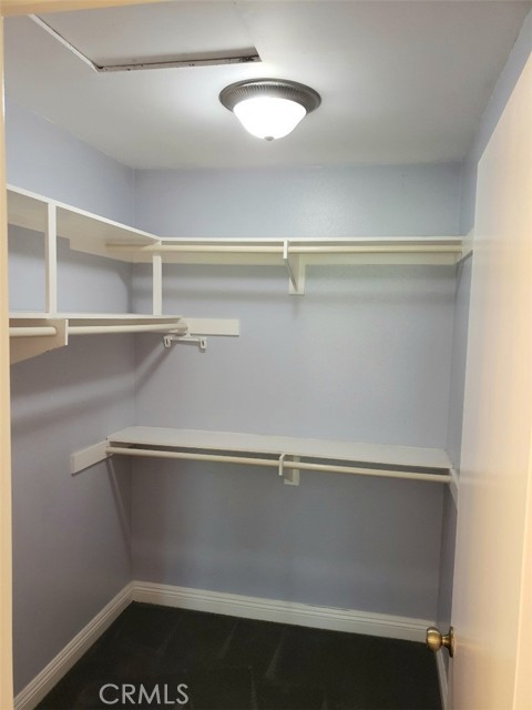 Detail Gallery Image 12 of 21 For 189 Stanford Ct #13,  Irvine,  CA 92612 - 2 Beds | 1/1 Baths
