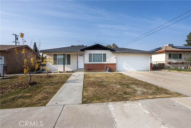 Detail Gallery Image 1 of 29 For 133 Easy St, Bakersfield,  CA 93308 - 3 Beds | 2 Baths