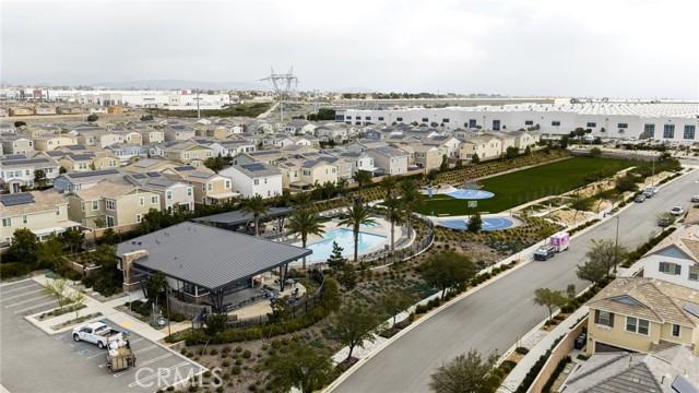 Detail Gallery Image 13 of 17 For 16680 Wyndham Ln #3,  Fontana,  CA 92336 - 2 Beds | 2/1 Baths