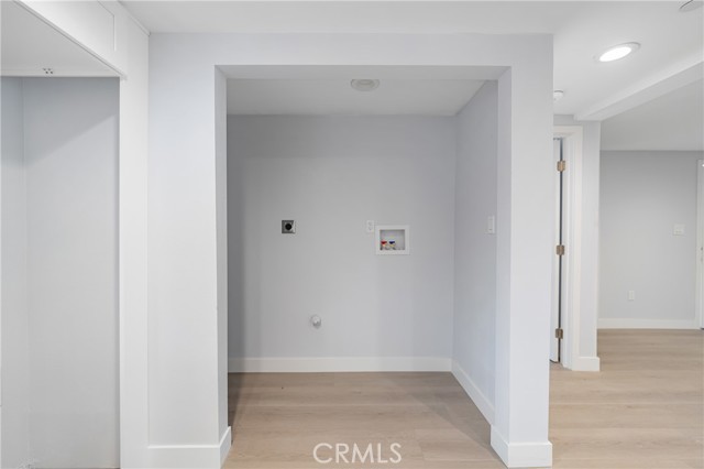 3301 Obama Boulevard, Los Angeles CA: https://media.crmls.org/medias/9ec0b51a-4ada-40ef-8de9-d9cdc4baafdf.jpg