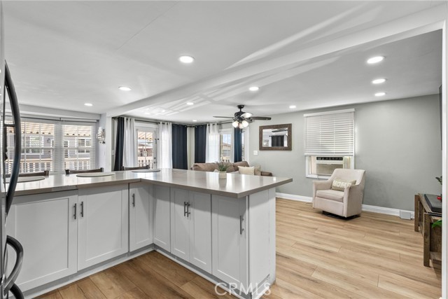 12401 filmore, Sylmar CA: https://media.crmls.org/medias/9ec1be34-3dd2-4bb7-9da3-eb3e0b9f2258.jpg