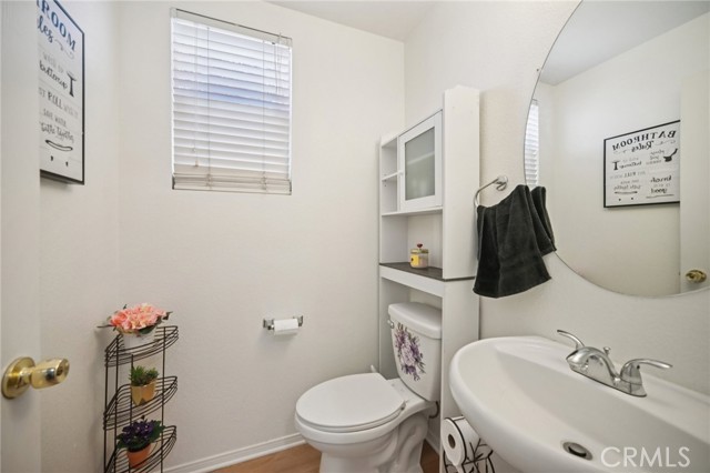 Detail Gallery Image 16 of 37 For 3817 E Avenue Q12, Palmdale,  CA 93550 - 4 Beds | 3 Baths