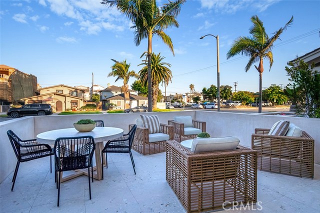 Detail Gallery Image 20 of 68 For 505 17th St, Huntington Beach,  CA 92648 - 3 Beds | 2/1 Baths