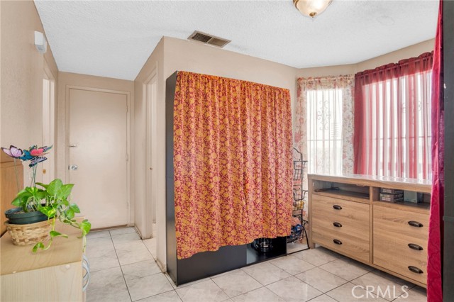 24179 Sun Valley Rd., Moreno Valley CA: https://media.crmls.org/medias/9ec352db-51ad-4e4d-a37b-b17fc962f1cd.jpg