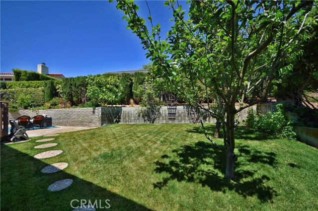 7168 Crest Road, Rancho Palos Verdes, California 90275, 5 Bedrooms Bedrooms, ,4 BathroomsBathrooms,Residential,Sold,Crest,PV22002444