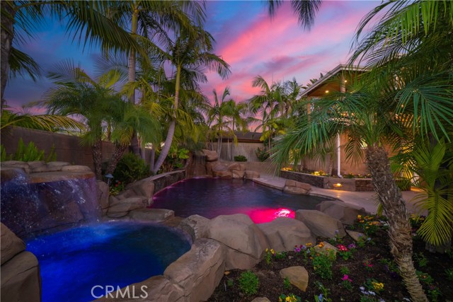 Detail Gallery Image 8 of 70 For 1308 Las Lomas Dr, Brea,  CA 92821 - 6 Beds | 4 Baths