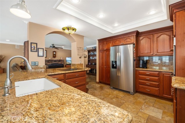 25572 Orchard Rim Ln, Lake Forest CA: https://media.crmls.org/medias/9ec448f1-cdd5-45fb-9668-04f50400668f.jpg