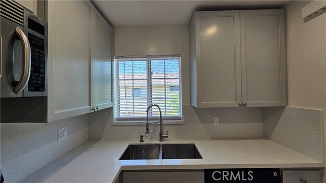 2001 N Verdugo Road, Glendale CA: https://media.crmls.org/medias/9ec4b2e1-9e81-4910-8d89-9cb900c204dc.jpg