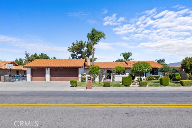 Detail Gallery Image 4 of 50 For 43154 Acacia Ave, Hemet,  CA 92544 - 4 Beds | 3 Baths