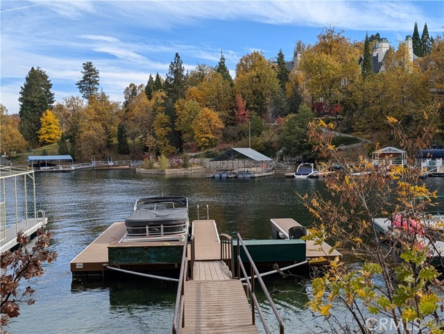 Detail Gallery Image 1 of 24 For 166 N 166 B --Dock, Lake Arrowhead,  CA 92352 - 0 Beds | 0 Baths