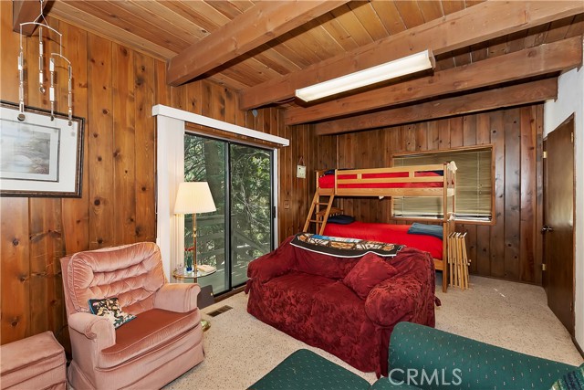 Detail Gallery Image 22 of 33 For 763 E Victoria Ct, Lake Arrowhead,  CA 92352 - 4 Beds | 2/1 Baths