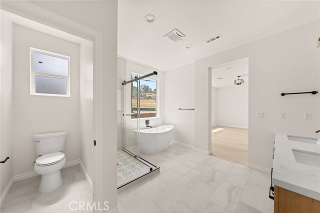 5979 Copperfield Avenue, Riverside CA: https://media.crmls.org/medias/9ec85e9f-c1a5-4bfb-8d6e-6c0c0e7696c6.jpg