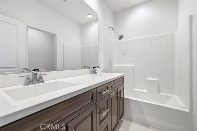 28637 Solana Court, Valencia CA: https://media.crmls.org/medias/9ec85ff2-a175-42cb-b836-5e919b3a8e02.jpg