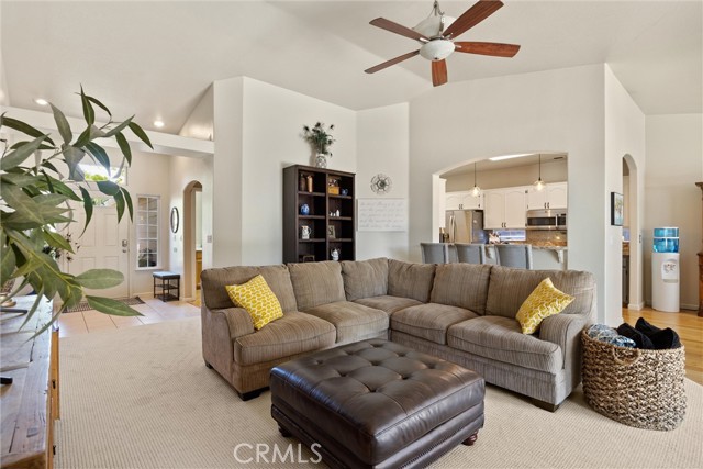 1491 Saratoga Drive, Chico CA: https://media.crmls.org/medias/9ec8b40d-6633-458c-affe-7beae1a37895.jpg