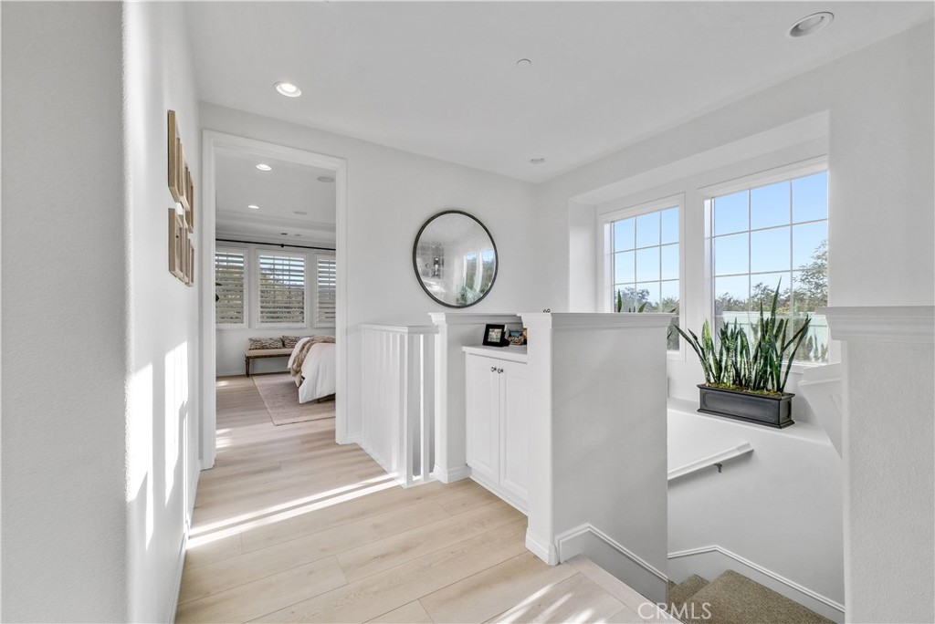 9ec98080 Fdc4 4241 B0be 55892452cd72