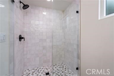 https://media.crmls.org/medias/9ec9ada7-5b7e-4bee-a864-19007c6ca53e.jpg?preset=X-Large