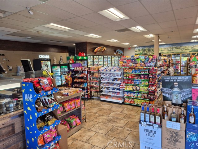 3200 Mission Avenue, Oceanside CA: https://media.crmls.org/medias/9eca34b6-bc76-4d2d-a1ce-28b192344253.jpg