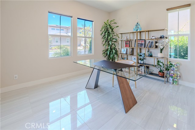68 Chasma, Irvine CA: https://media.crmls.org/medias/9ecab6f9-85fe-4d09-a294-a35bed93bfdd.jpg