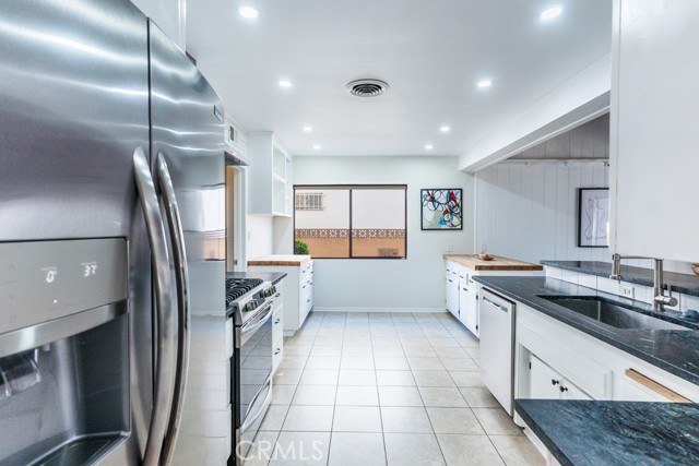 Detail Gallery Image 25 of 47 For 6563 Bianca, Van Nuys,  CA 91406 - 3 Beds | 2 Baths