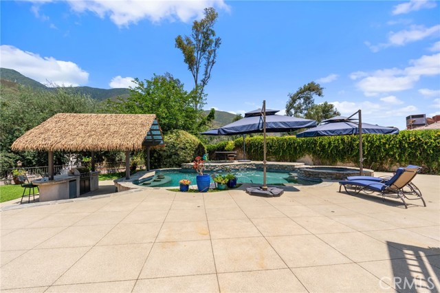 1033 Kimbark Avenue, San Bernardino CA: https://media.crmls.org/medias/9ecb931d-25a2-4173-9dca-555f9dd5ff93.jpg