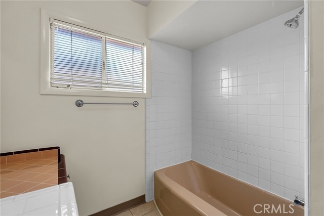 Detail Gallery Image 18 of 29 For 5943 Grand Ave, Riverside,  CA 92504 - 2 Beds | 2 Baths